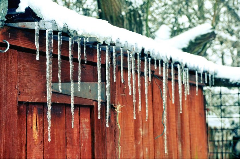 melting-icicles-by-david-pilbrow